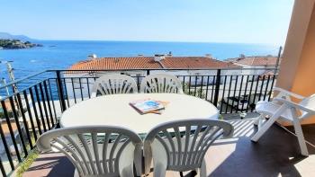 Cau del Llop 12 Apartamento con terraza y vistas al mar